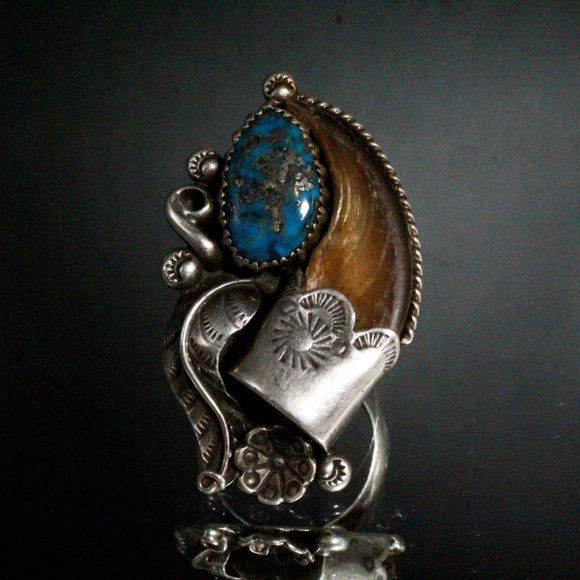 Vintage Sterling Silver Native American Navajo Morenci Turquoise Bear Claw Ring - Picture 3 of 14